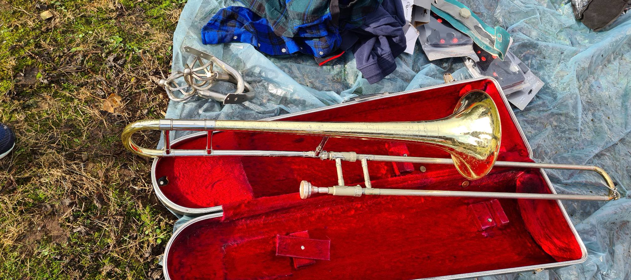 91 Car boot trumpet